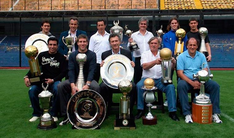 Presidente de Argentina recibe la máxima condecoración de la Conmebol