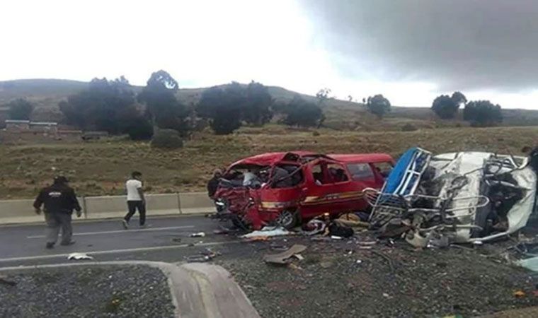 Trágico accidente en Bolivia: murieron 17 personas Trágico accidente en Bolivia: murieron 17 personas
