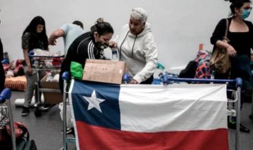 Chile marca un incipiente descenso semanal de contagios, con 18% menos de casos