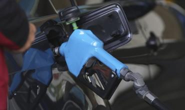 Con los últimos aumentos en los combustibles se achicó la brecha de precios entre la Ciudad de Buenos Aires y las provincias