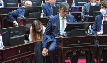 Esteban Bullrich renunció a su banca con una carta que conmovió al Senado