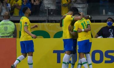 Brasil goleó a Paraguay, que le dijo adiós al Mundial de Qatar