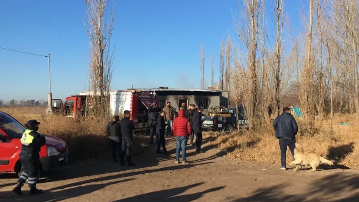 Mendoza: Intentó prender una estufa con nafta, su casa se prendió fuego y  su hija de 4 años murió carbonizada
