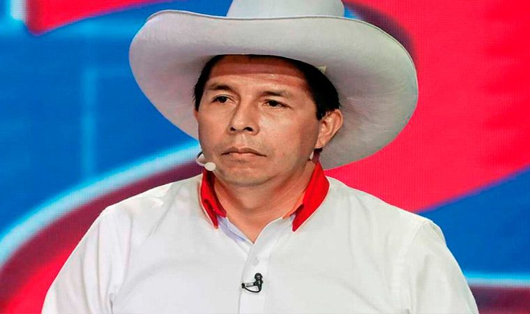 Pedro Castillo cumple un año como presidente de Perú acorralado sin