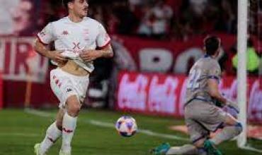 Huracán venció a Vélez y cerró la Liga Profesional 2023 con otra victoria clave para la permanencia