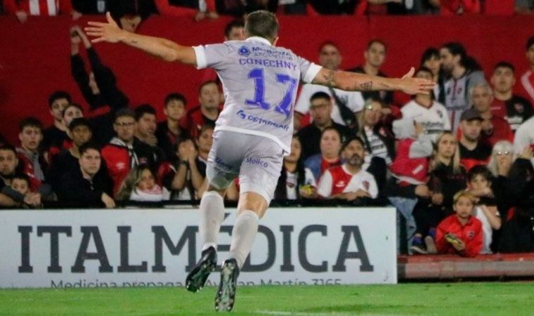 Godoy Cruz Derrotó A Newell's En Rosario Y Es Líder De Su Zona