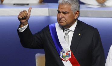 El presidente de Panamá consideró "deprimente" la decisión de la OEA sobre Venezuela