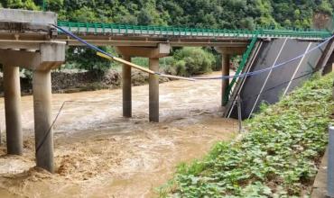 Confirmaron 38 muertos y 24 desaparecidos tras el colapso de puente de autopista en China