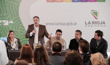 El gobernador Ricardo Quintela anunció la realización de los Juegos Riojanos Evita y ratificó su apoyo al deporte