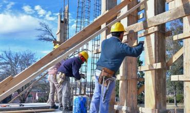 La construcción no repunta: la venta de materiales cayó 28,2% en octubre