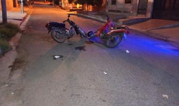 Choque entre dos motos en Barrio San Vicente, ambos conductores estaban en estado de ebriedad