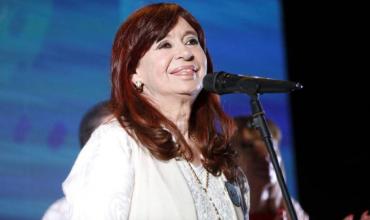 Cristina Kirchner participará de un acto en Rosario para "federalizar" el PJ y mostrarse como líder de la oposición