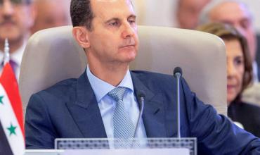 Siria: anunciaron suspensión de la Constitución y el Parlamento durante tres meses