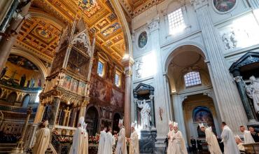 Sin el papa Francisco, fue abierta la tercera Puerta Santa del Jubileo