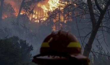 EE.UU: Al menos dos muertos por los incendios en California