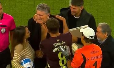 Puro corazón: el Patón Bauza reapareció en un homenaje en la Liga de Quito y emocionó a todos