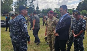 Fuerzas Armadas: Petri analizó el equipamiento militar para emergencias y desastres naturales