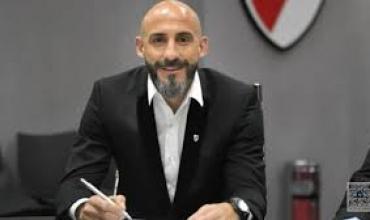 Javier Pinola a fondo: el sueño de dirigir a River, su salida del club y el audio filtrado que acabó con la paz en el vestuario