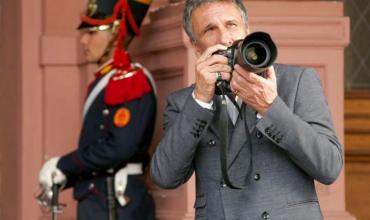 El gobierno de Javier Milei aclaró cómo será la despedida de Víctor Bugge, el fotógrafo presidencial