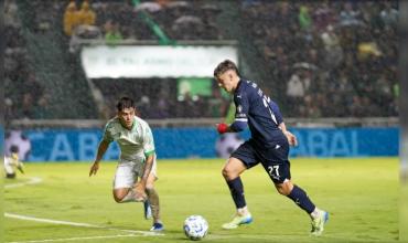 Con polémica, Independiente y Banfield empataron en el mini partido reanudado por el Torneo Apertura 2025