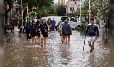 Bahía Blanca: sugieren que trabajadores no concurran a puestos de trabajo y no se descuente día tras temporal