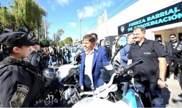 Denunciaron penalmente a Kicillof por “supuestos” sobreprecios en la compra de patrulleros