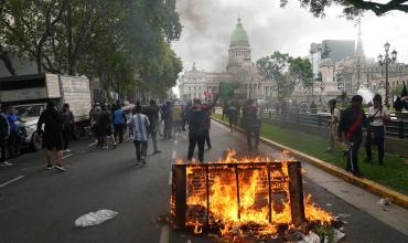 En el peronismo creen que si Milei sigue la impronta de Bullrich, perderá popularidad y procuran aprovecharlo