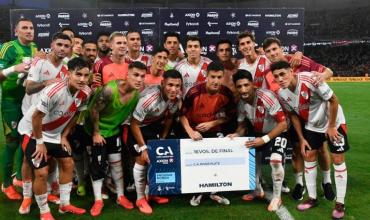 River debutó en la Copa Argentina con un cómodo triunfo y festejó en Santiago del Estero