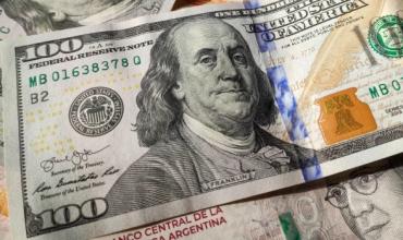 El Banco Central siguió vendiendo reservas y el dólar blue cerró la semana a $1280