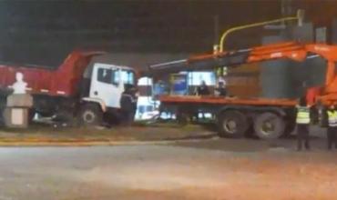 Salta: Camionero conducía con 2.08 de alcohol en sangre y arrasó tres semáforos
