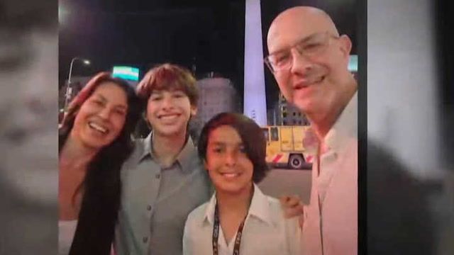 305672_1748020811.jpg