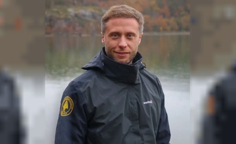 306129_1748444072.jpg