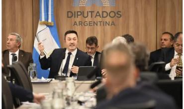 Luis Petri confirmó el cierre de la empresa constructora de la Armada