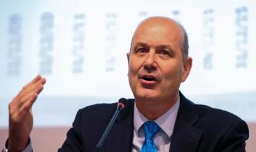 Sturzenegger dijo que habrá más ajuste y apuntó contra los gobernadores: “La propuesta va a ser motosierra en las provincias”