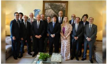 Milei presentó la "nueva era" económica de Argentina a empresarios en España