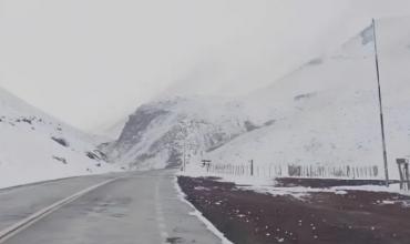 Alerta por nevadas persistentes y vientos intensos: qué provincias se verán afectadas, según el SMN