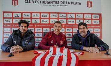 Estudiantes presentó a su refuerzo de lujo: el arquero uruguayo Fernando Muslera