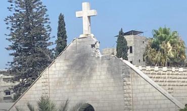 El Papa expresó su pesar por las víctimas del ataque a la parroquia en Gaza