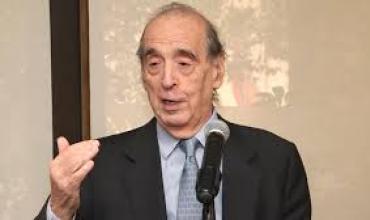 El economista que más escucha Milei hizo su predicción para el futuro del dólar