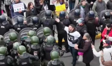Marcha contra el veto en discapacidad: insólito operativo policial y protocolo antipiquetes