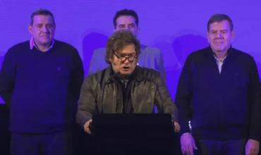 Milei instó a "devorar al kirchnerismo en las urnas" y acusó a Kicillof de encubrir el escándalo del fentanilo contaminado