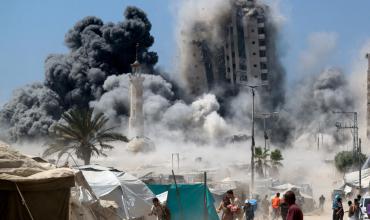 Israel bombardeó y destruyó otro rascacielos en una nueva jornada de operaciones en Gaza