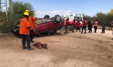 Un joven resultó herido tras volcar su camioneta en la Ruta Provincial N°3