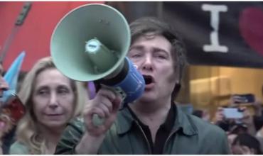En Tucumán, Javier Milei dijo que en las elecciones se define "la libertad o la esclavitud que proponen los kirchneristas"
