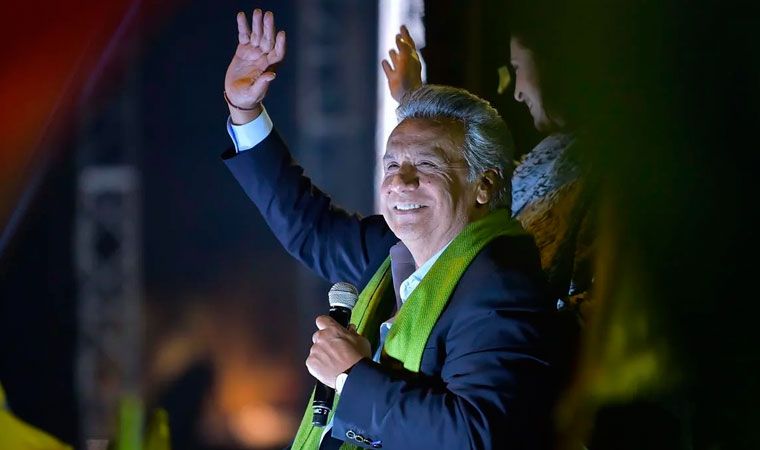 El candidato oficialista se declara ganador en Ecuador