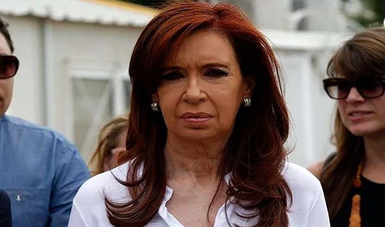 Piden indagar a Cristina, sus hijos y Báez — Hotesur Piden indagar a Cristina, sus hijos y Báez — Hotesur