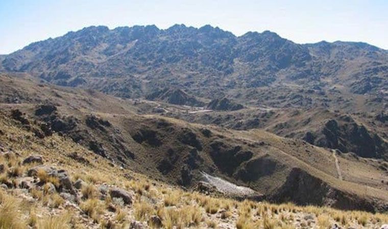 Catamarca: una nena sobrevivió en un cerro gracias a unas ovejas Catamarca: una nena sobrevivió en un cerro gracias a unas ovejas