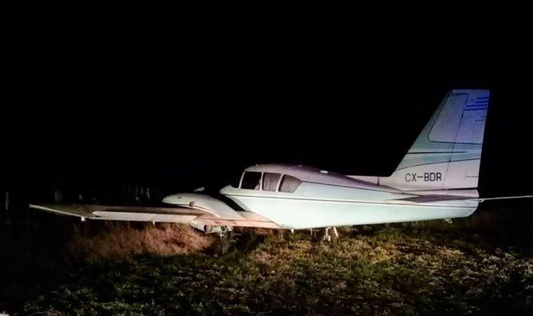 A tiros, derribaron una avioneta narco con 300 kilos de marihuana A tiros, derribaron una avioneta narco con 300 kilos de marihuana