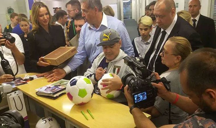 Maradona se la jugó de cara a las elecciones y le dio un lapidario mensaje a Macri
