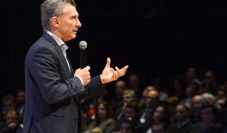 Macri aseguró que todos los mapuches son mentirosos — Caso Maldonado Macri aseguró que todos los mapuches son mentirosos — Caso Maldonado